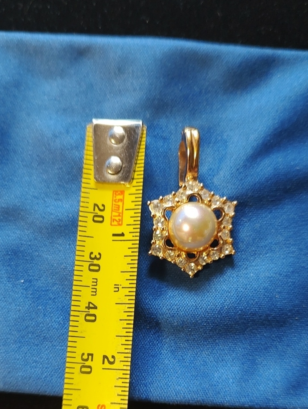 Enhancer Pendant - Picture 4 of 7